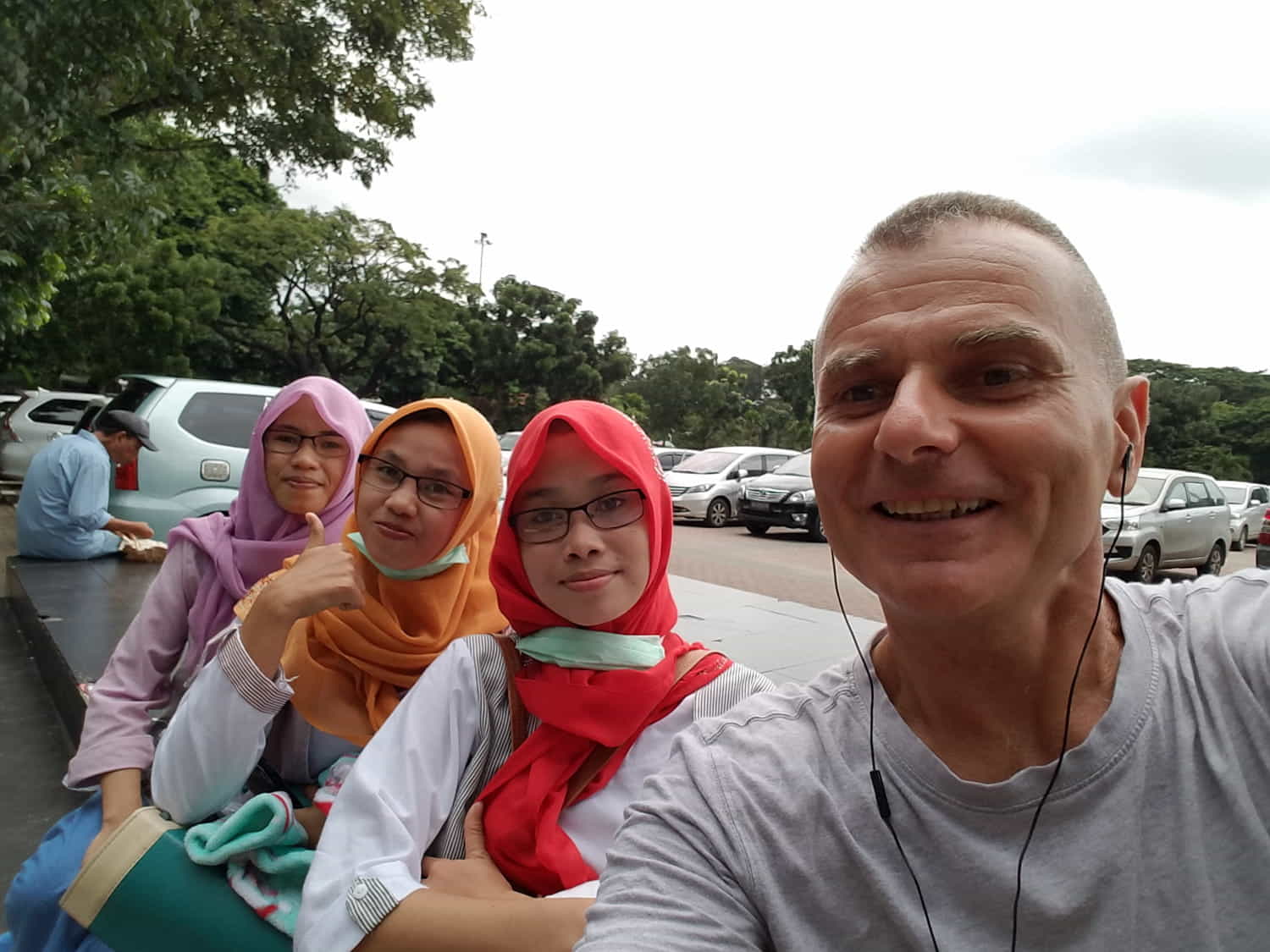 selfie with three muslim girls 