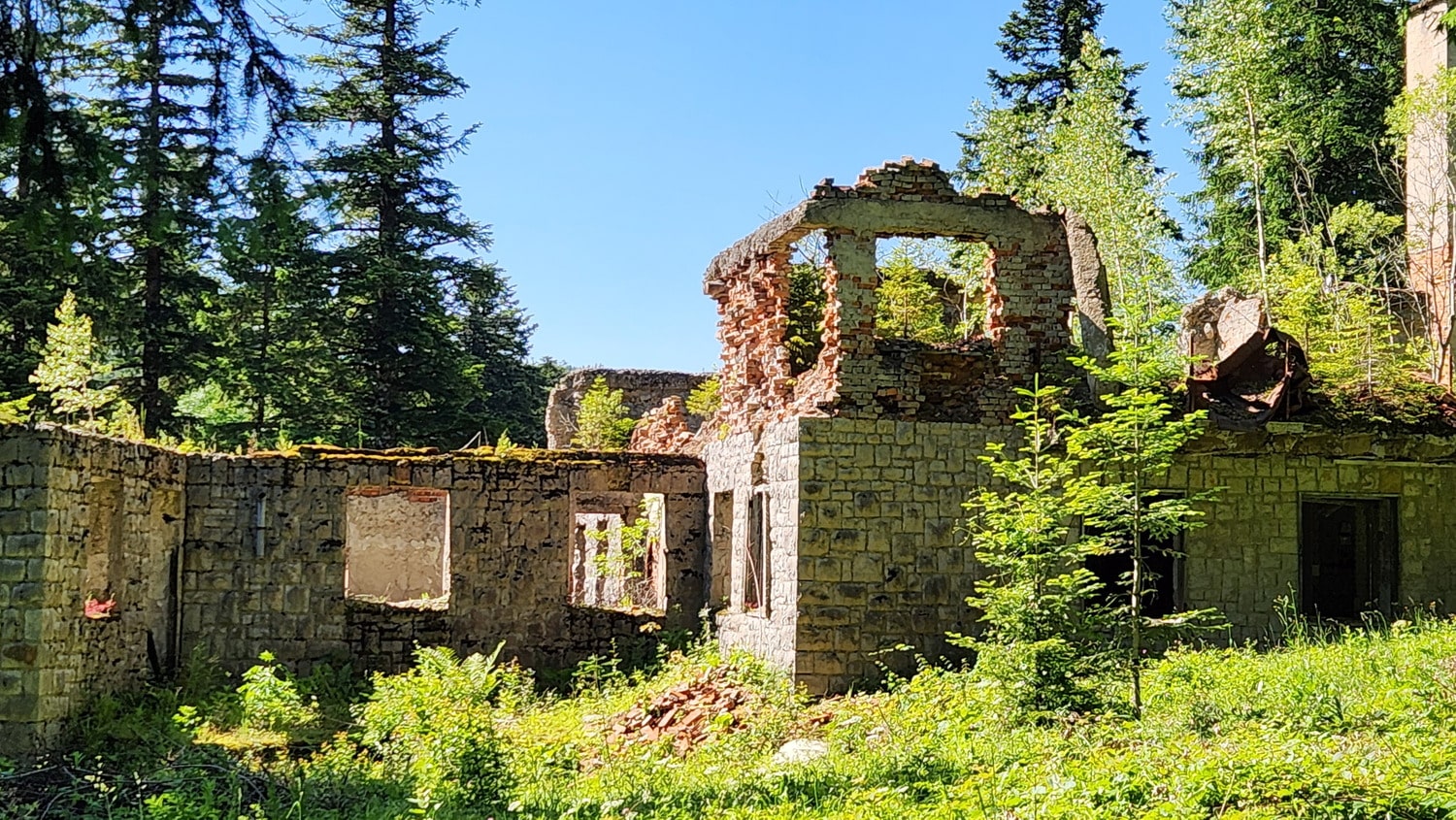 ruined building