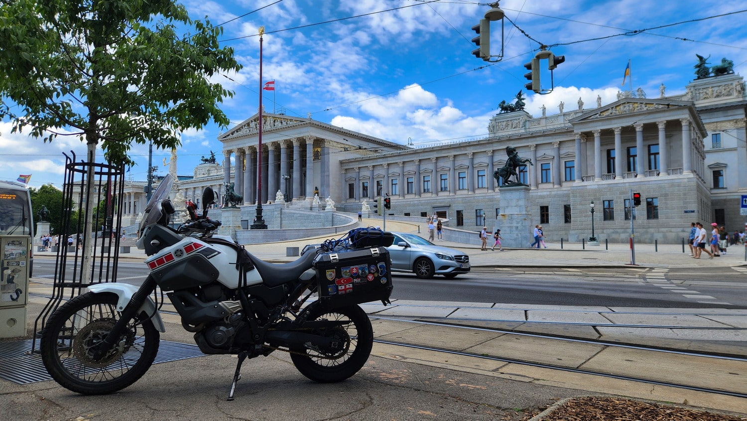 motorcycles in front of Autrian parliament building