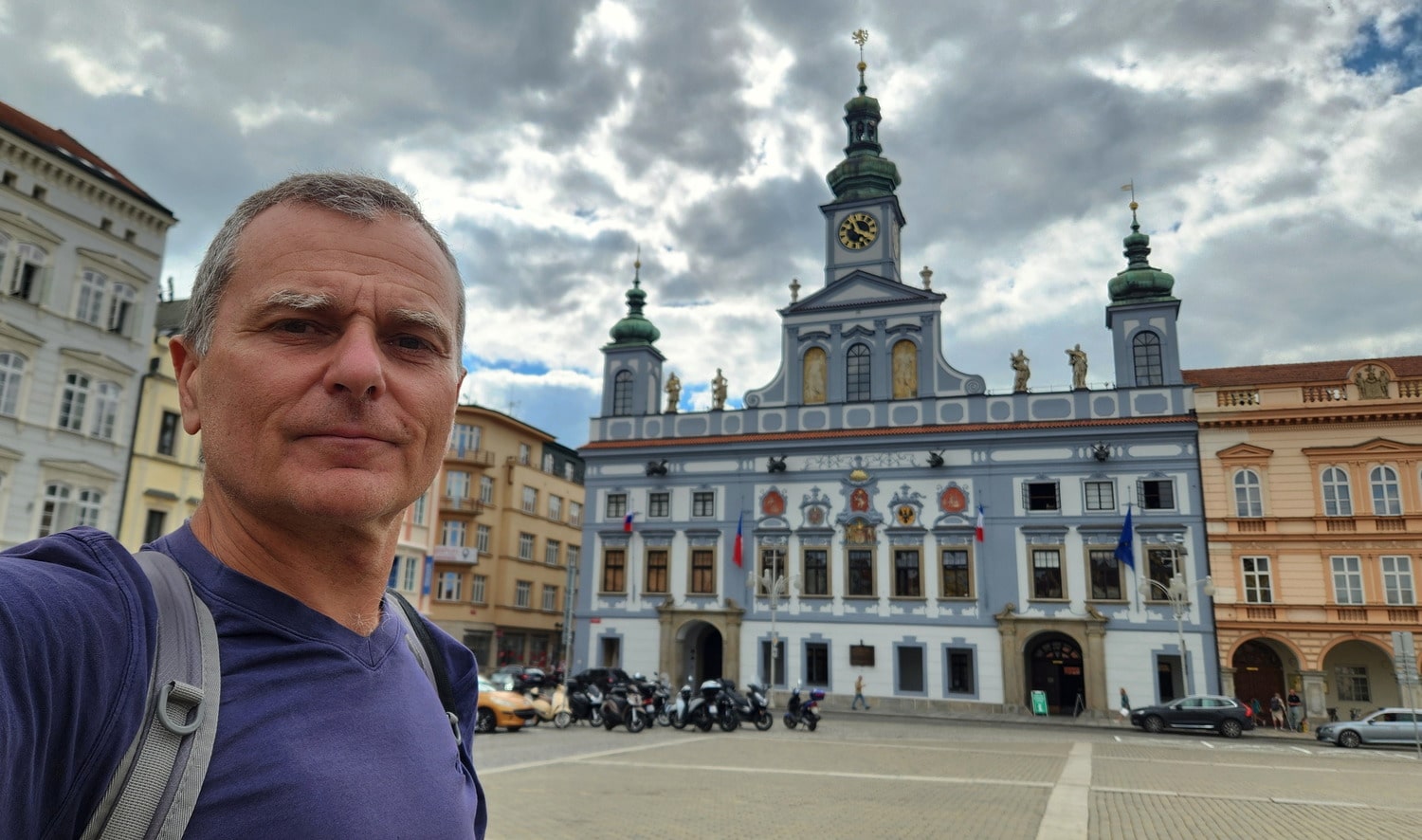 selfie at a big square