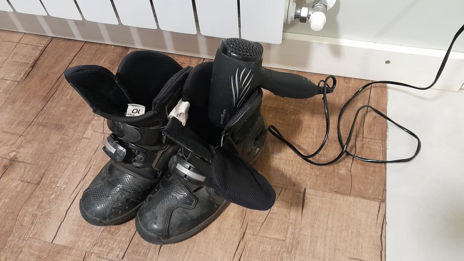 hair drier inside boots