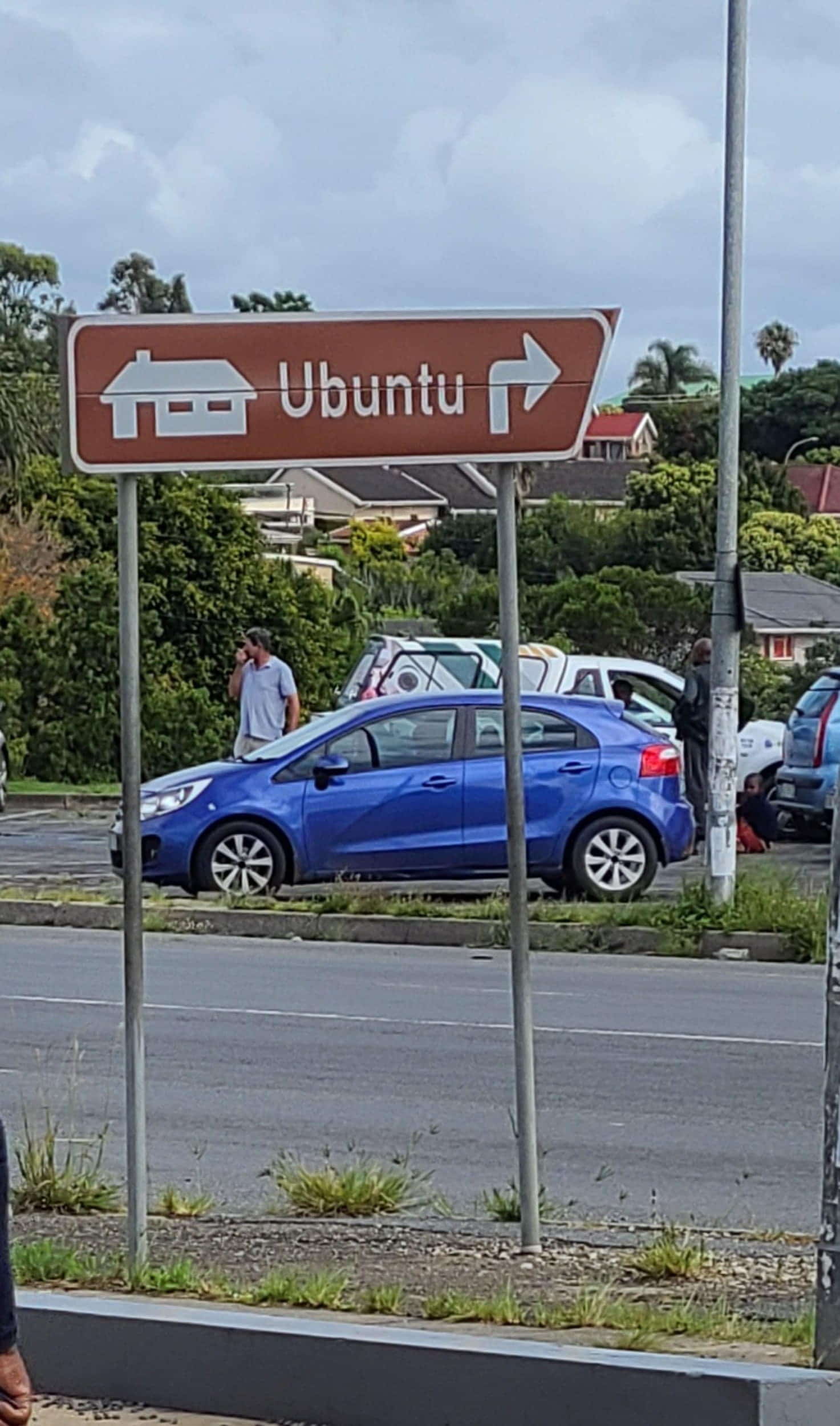 Ubuntu road sign